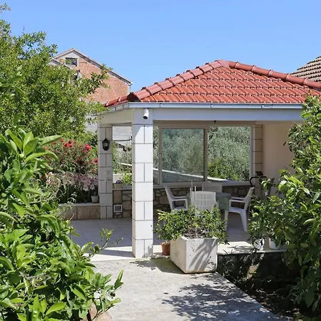 With Parking Space Lumbarda, Korcula - 4473 Apartman *